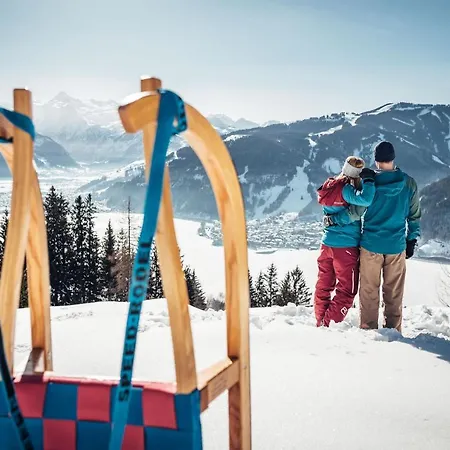 By We Rent * ツェル アム ゼー